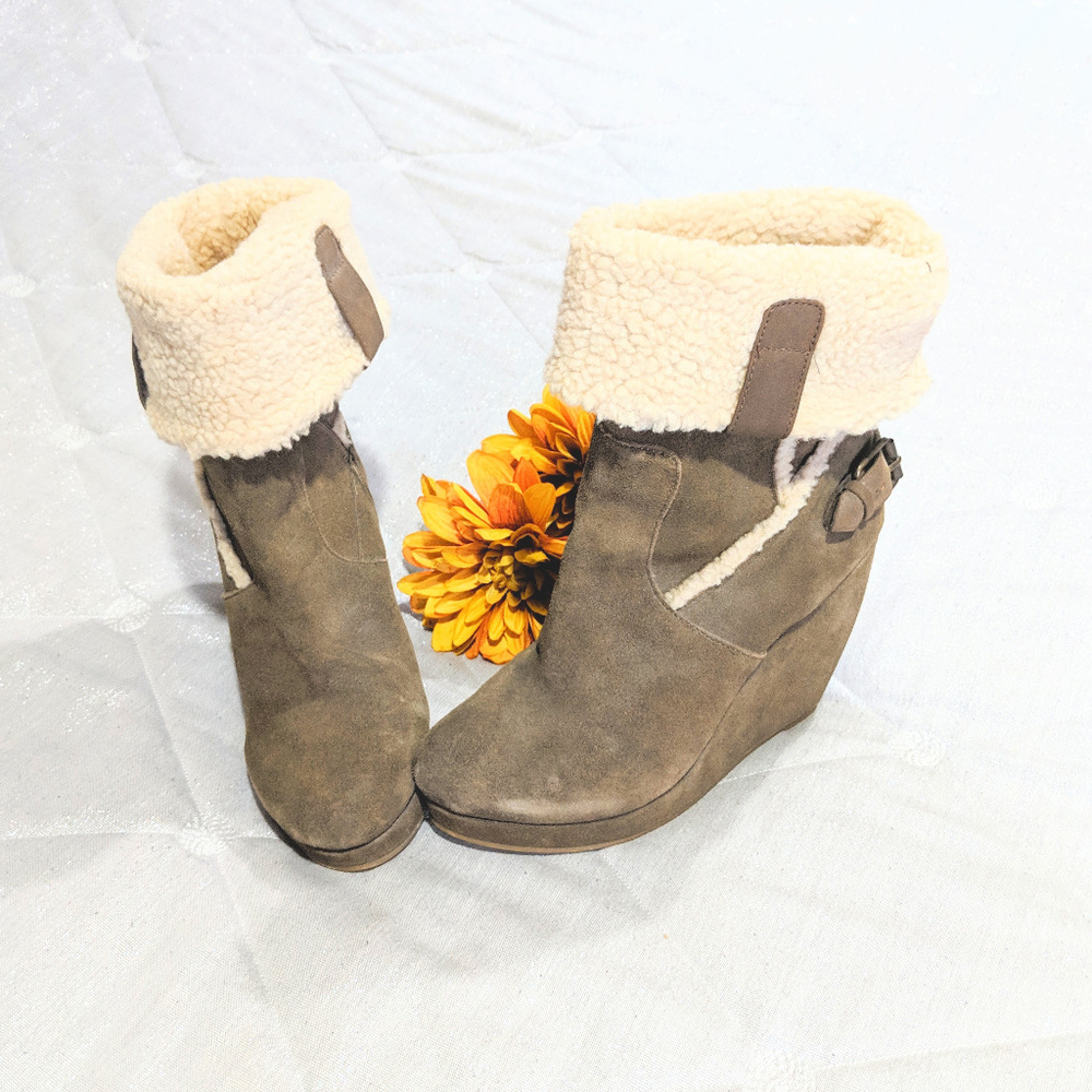 NINE WEST Suede Leather Boots Taupe wedge Sz 8